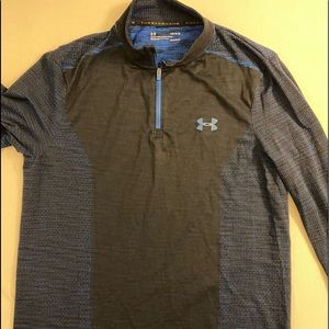 UA Under Armour  Half ZIP
